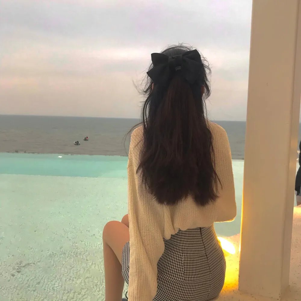赤脚的基奉儿